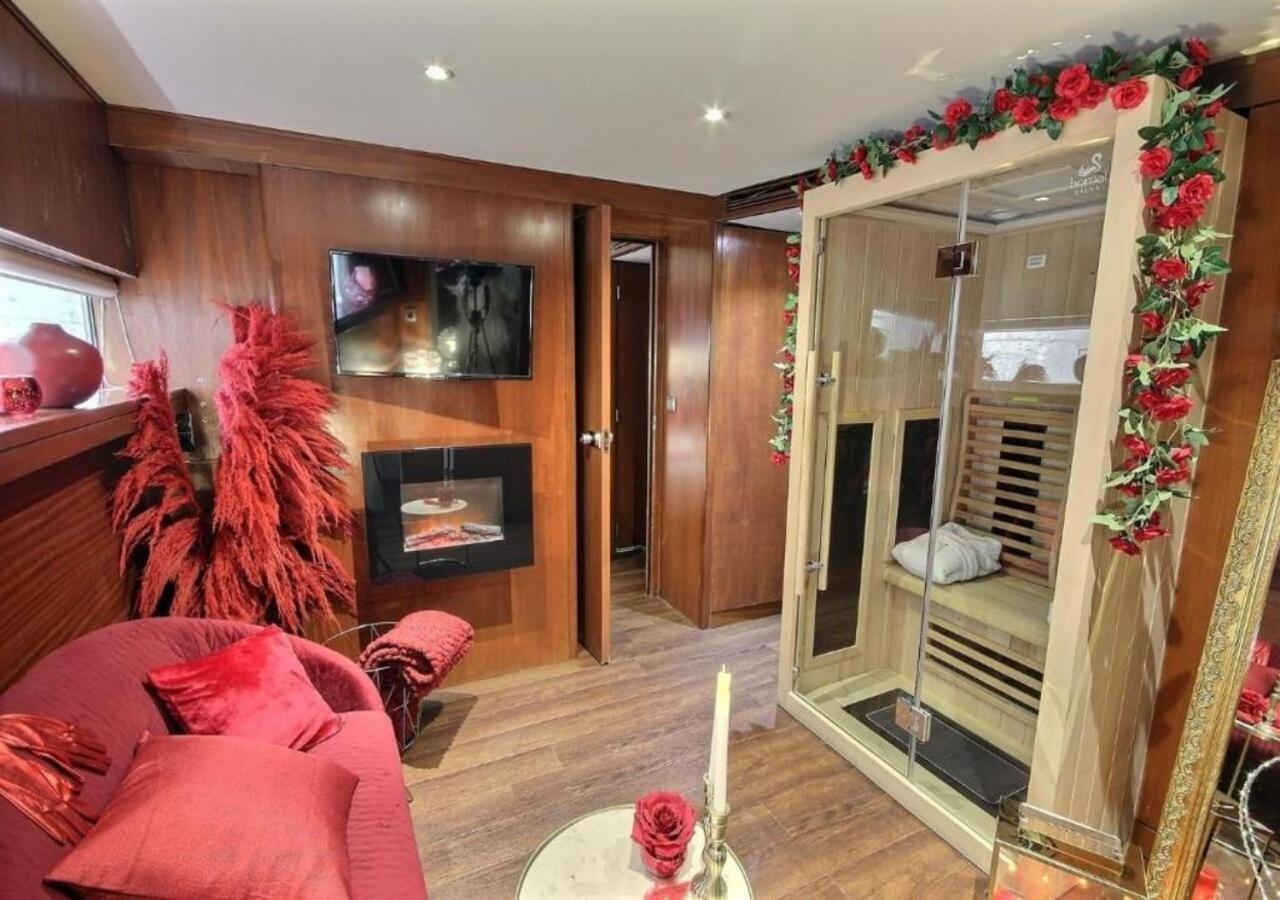 Vip Yacht & Hotel