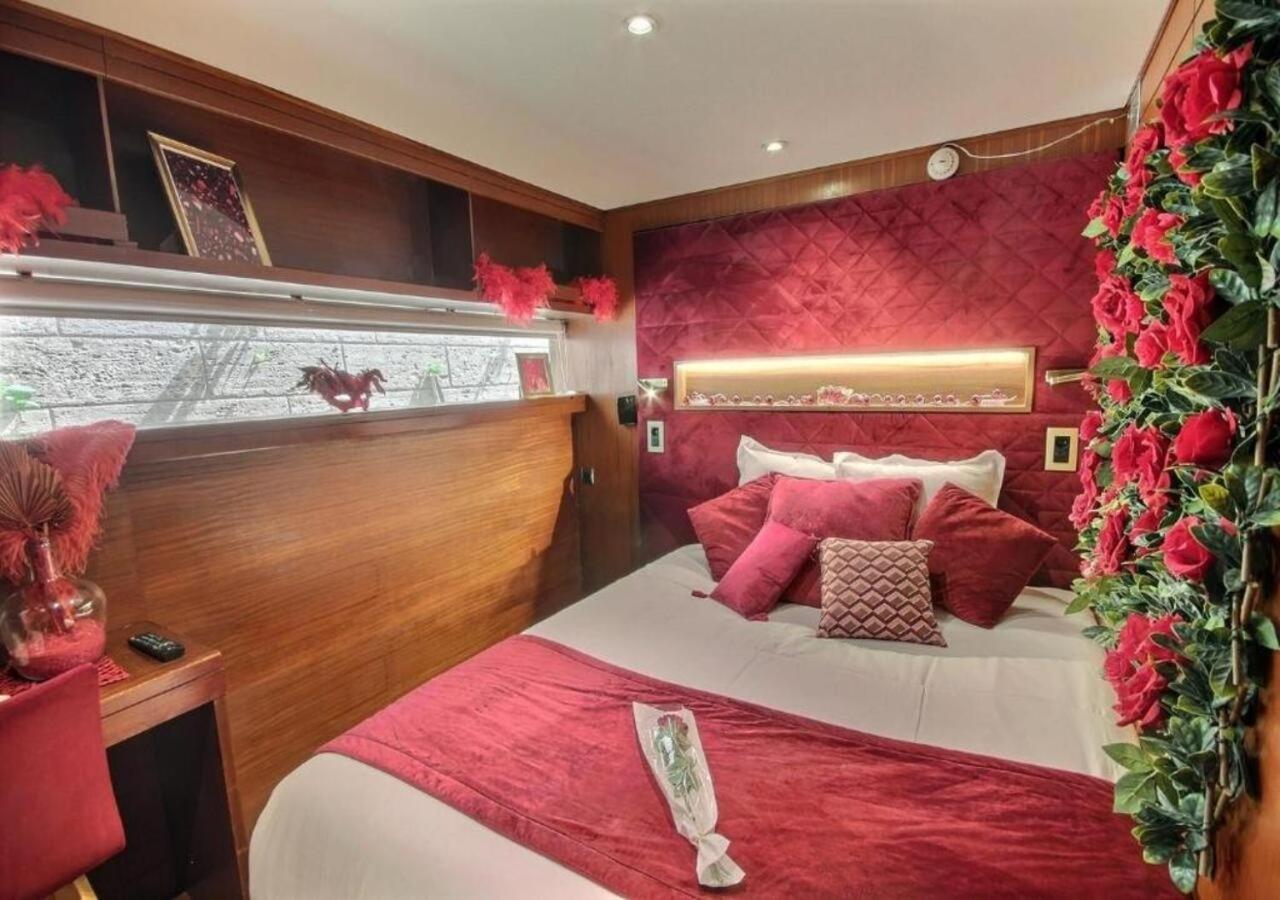Hotel Vip Yacht & 2*